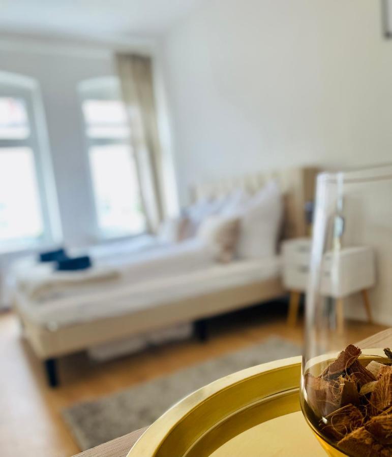 Stilvolles Apartment In Zentraler Lage - Smart-Tv, Queensize-Bett, Altbaustil, Kueche In City-Naehe Erfurt Ngoại thất bức ảnh